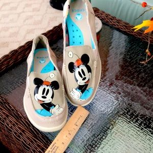 Crocs canvas slip-on